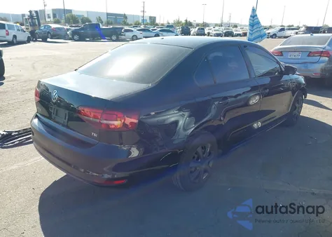 2016 Volkswagen Jetta 1.4T S z USA, uszkodzony, nr VIN 3VW267AJ5GM273902